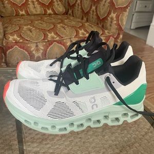 On Running Cloudstratus 2